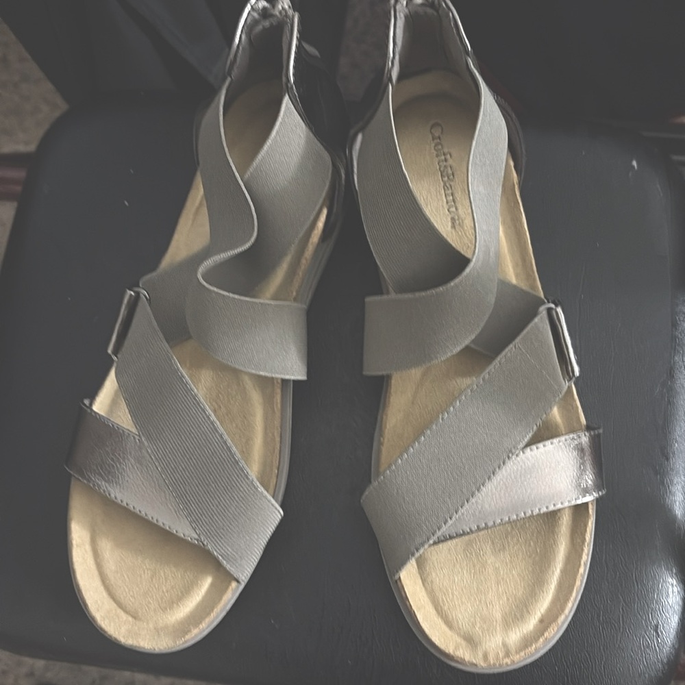 Comfortable Women's Sandals in Tan by Croft and Barrow, Size 9, never worn.